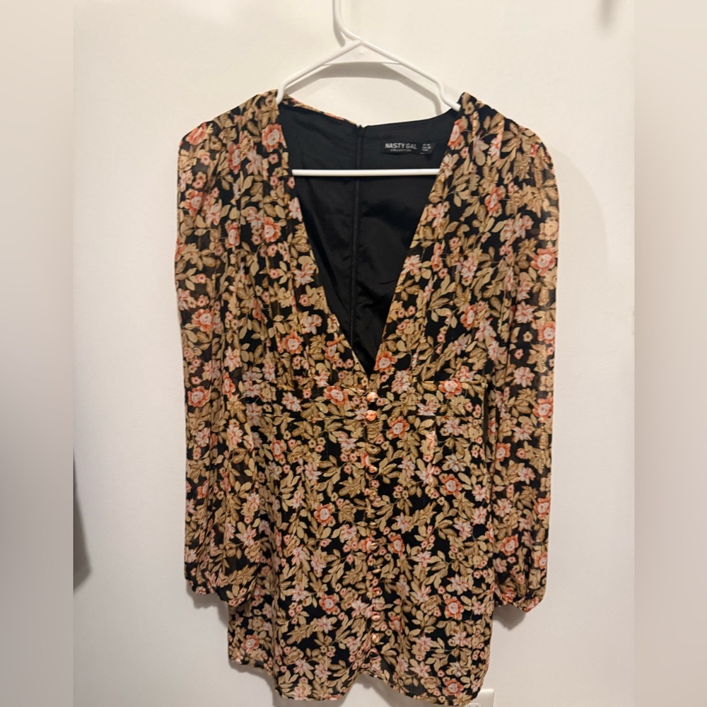 Nasty gal Floral dress size 6